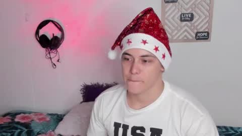 Snapshot of alan_hadid1 chatting on 8, 12, 2024 Alan Hadid online show from 8, 12, 2024