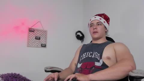 Snapshot of alan_hadid1 chatting on 12, 12, 2024 Alan Hadid online show from 12, 12, 2024