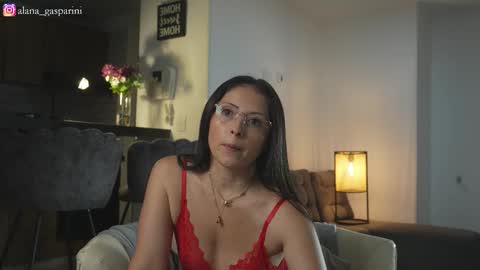 Snapshot of alana_gasparani chatting on 2, 11, 2025 Alana Gasparini online show from 2, 11, 2025