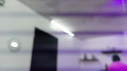 Maeve  online show from 15, 4, 2026