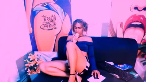 alanadelray online show from 23, 2, 2025