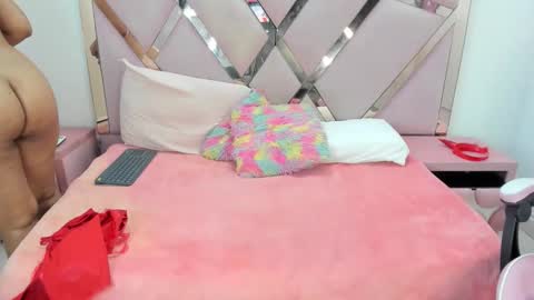Snapshot of alannaht chatting on 18, 5, 2026 alannaht online show from 18, 5, 2026