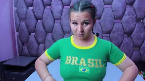 AlaSmith  online show from 12, 11, 2025