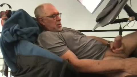 Snapshot of alberg30 chatting on 3, 11, 2025 alberg30 online show from 3, 11, 2025