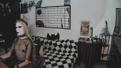 Mistic witch online show from 19, 1, 2025