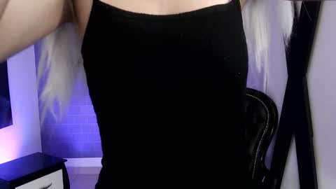 Snapshot of aleesha_cameron02 chatting on 2, 12, 2025 Ale online show from 2, 12, 2025