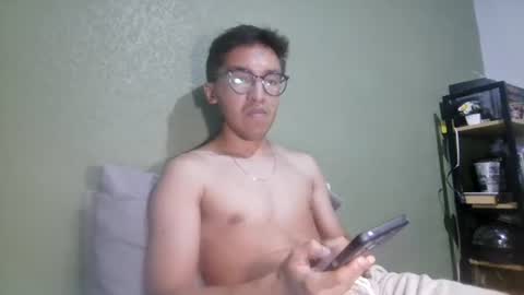 Snapshot of aleexrune chatting on 9, 7, 2026 aleexrune online show from 9, 7, 2026