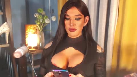 Snapshot of aleinacroft chatting on 28, 2, 2025 aleinacroft online show from 28, 2, 2025