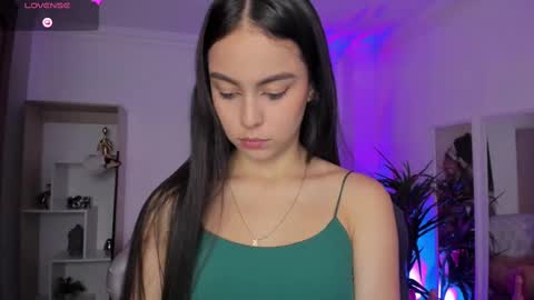 Alejandra online show from 3, 3, 2025