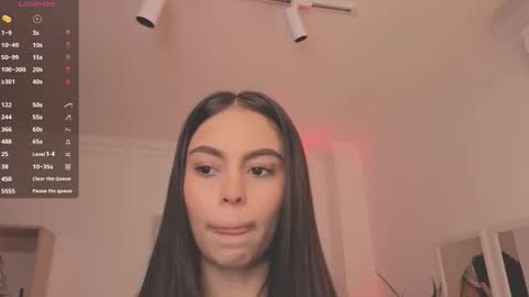 Alejandra online show from 25, 9, 2025