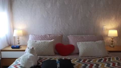 Alejandhra online show from 7, 1, 2025