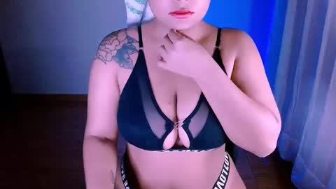 Alejandra  online show from 24, 2, 2025