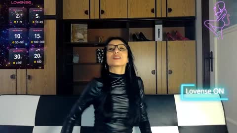 Snapshot of alejandracherry_ chatting on 8, 2, 2025 Alejandra online show from 8, 2, 2025