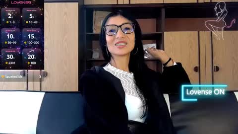Snapshot of alejandracherry_ chatting on 10, 2, 2025 Alejandra online show from 10, 2, 2025