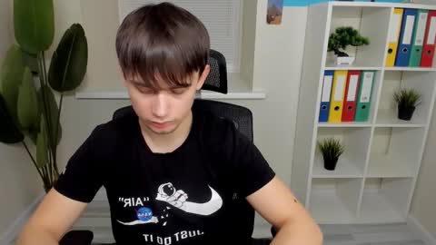 Alejandro online show from 3, 2, 2026