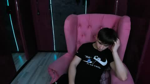 Alejandro online show from 5, 4, 2026