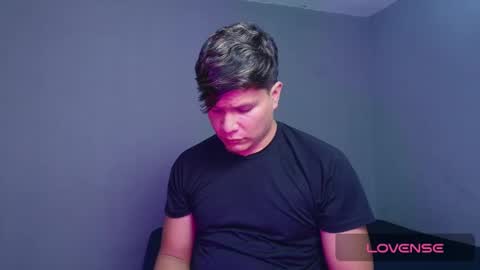 Snapshot of alejandro_vt chatting on 27, 10, 2025 Alejandro G online show from 27, 10, 2025