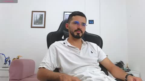 alejandroo_7 online show from 22, 10, 2025