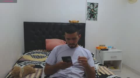 Snapshot of alejandroo_7 chatting on 28, 4, 2026 alejandroo_7 online show from 28, 4, 2026