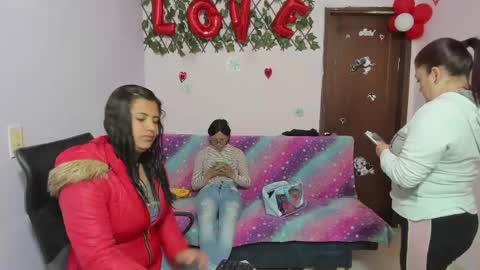 Snapshot of alejita_smithh chatting on 11, 3, 2025 zoe and Kataleya online show from 11, 3, 2025