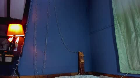 Snapshot of alejo_323__ chatting on 13, 1, 2025 alejo_323__ online show from 13, 1, 2025