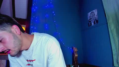 Snapshot of alejo_323__ chatting on 24, 1, 2025 alejo_323__ online show from 24, 1, 2025