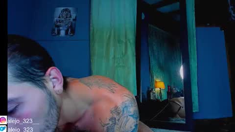 Snapshot of alejo_323__ chatting on 11, 10, 2025 alejo_323__ online show from 11, 10, 2025