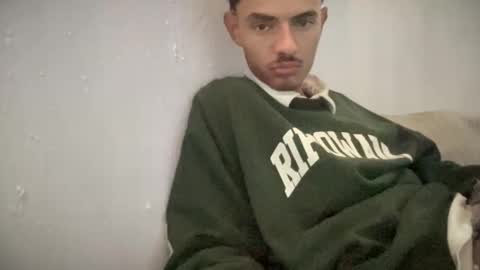 alejoochoa2222 online show from 25, 11, 2025