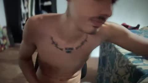 alejoochoa2222 online show from 26, 11, 2025