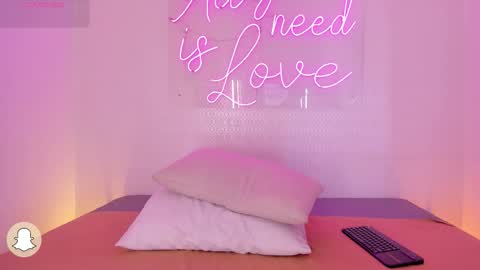 Aleksandra  online show from 12, 11, 2025