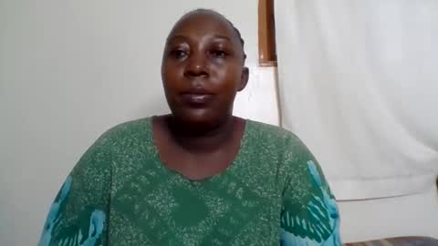 Snapshot of alesha_ chatting on 7, 6, 2026 Noreen Kennth and Emilly online show from 7, 6, 2026