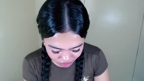 Snapshot of alesha_vibe_me chatting on 4, 8, 2026 alesha_vibe_me online show from 4, 8, 2026