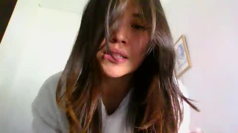 QUEEN OFF MILk  IM BACK  15 NOV online show from 18, 3, 2026