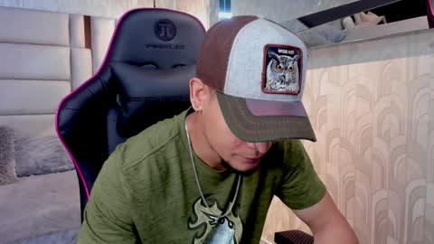 Snapshot of aless_king chatting on 6, 1, 2025 Alessandro King online show from 6, 1, 2025