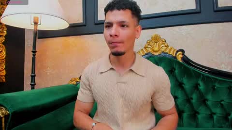 Snapshot of aless_king chatting on 19, 2, 2025 Alessandro King online show from 19, 2, 2025