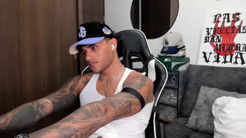Snapshot of alessandro_vanni chatting on 10, 9, 2025 Alessandro Vanni online show from 10, 9, 2025