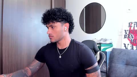 Snapshot of alessandro_vanni chatting on 24, 9, 2025 Alessandro Vanni online show from 24, 9, 2025