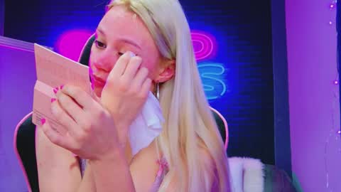 alessiacroft online show from 17, 2, 2026