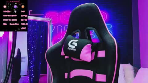 alessiacroft online show from 23, 3, 2026