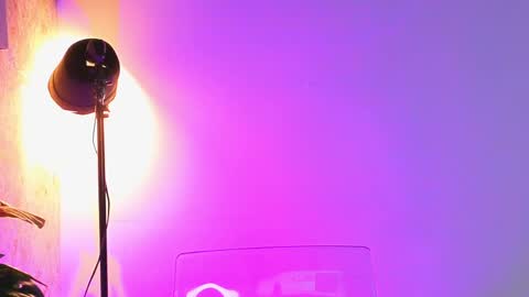 Alessia online show from 8, 4, 2026