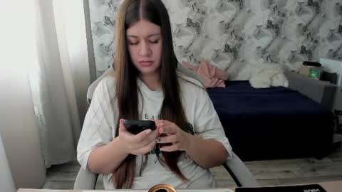 Snapshot of aletta_oushen chatting on 8, 7, 2026 Aletta Oushen online show from 8, 7, 2026
