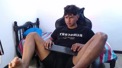 Snapshot of alex245711 chatting on 20, 11, 2025 alex online show from 20, 11, 2025