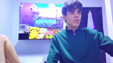 Snapshot of alex_and_fabian chatting on 2, 2, 2026 sneider online show from 2, 2, 2026