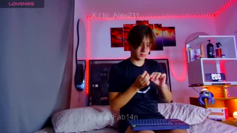 Snapshot of alex_and_fabian chatting on 14, 7, 2026 sneider online show from 14, 7, 2026