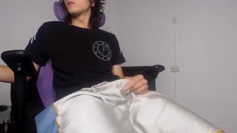 Snapshot of alex_connorr chatting on 9, 6, 2026 alex_connorr online show from 9, 6, 2026