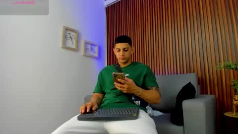 alex online show from 25, 3, 2026