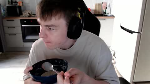 Alex online show from 9, 9, 2025