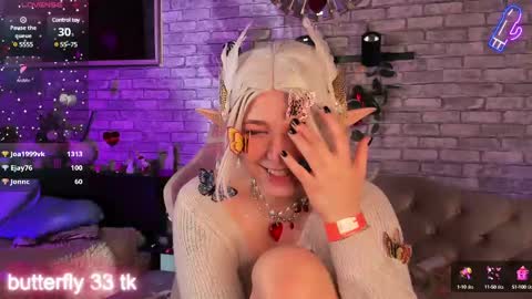 Snapshot of alex_howell chatting on 9, 3, 2025 alex_howell online show from 9, 3, 2025