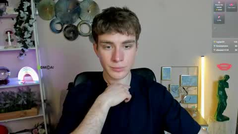 Alex online show from 11, 5, 2026