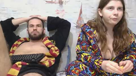 Alex and Sarah online show from 5, 2, 2026